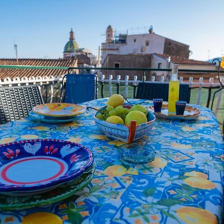 Casa Teresa Nel Centro Di Vietri Apartment Екстериор снимка