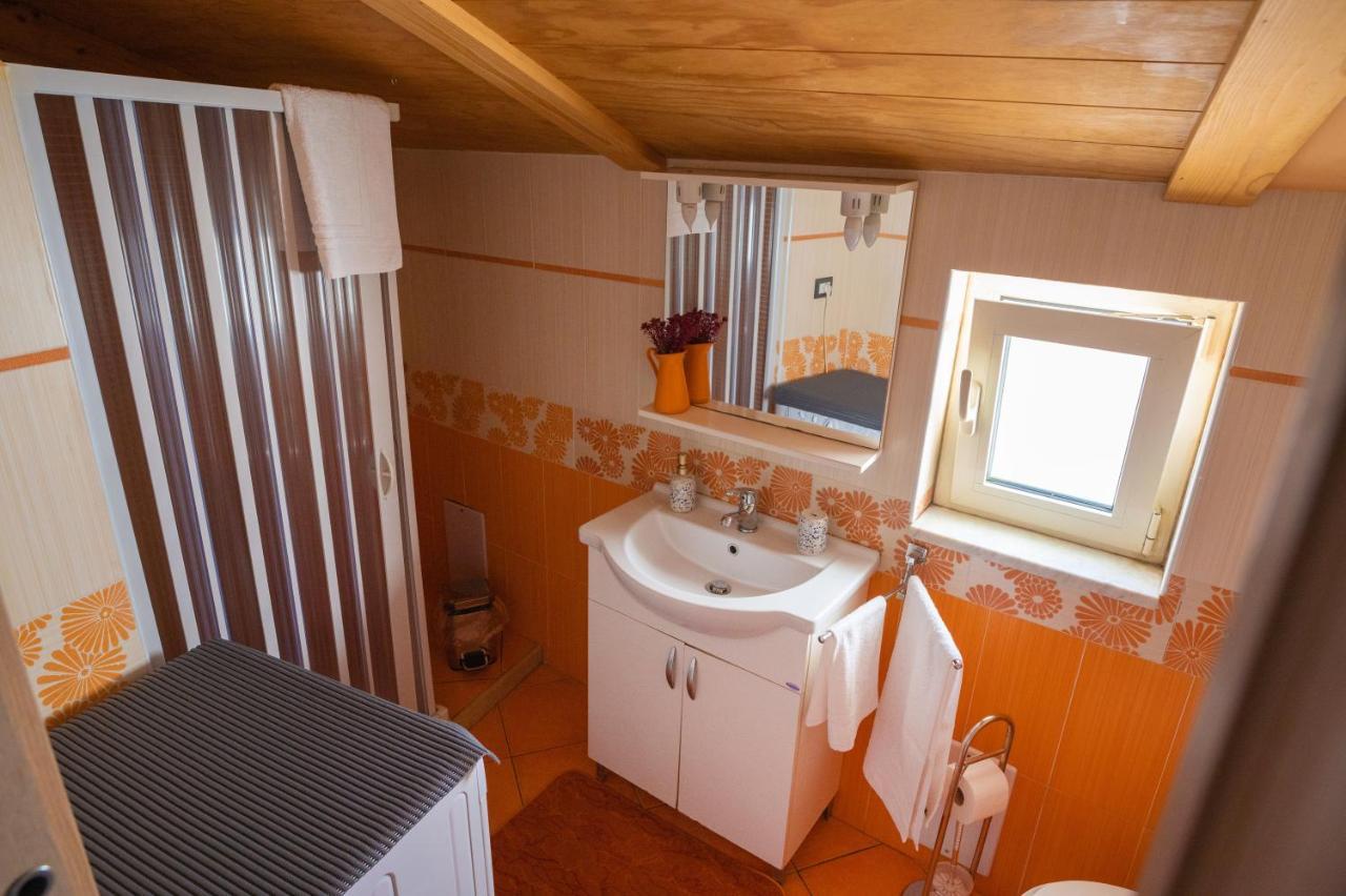 Casa Teresa Nel Centro Di Vietri Apartment Екстериор снимка